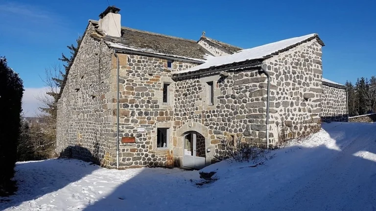 Gîte La Traverse : Hébergement Confortable en France